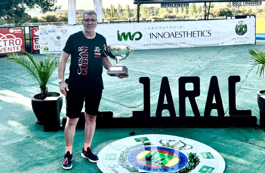 José Antonio Marín López gana en El Jaral Benavente con 72+1, tras una muerte súbita.