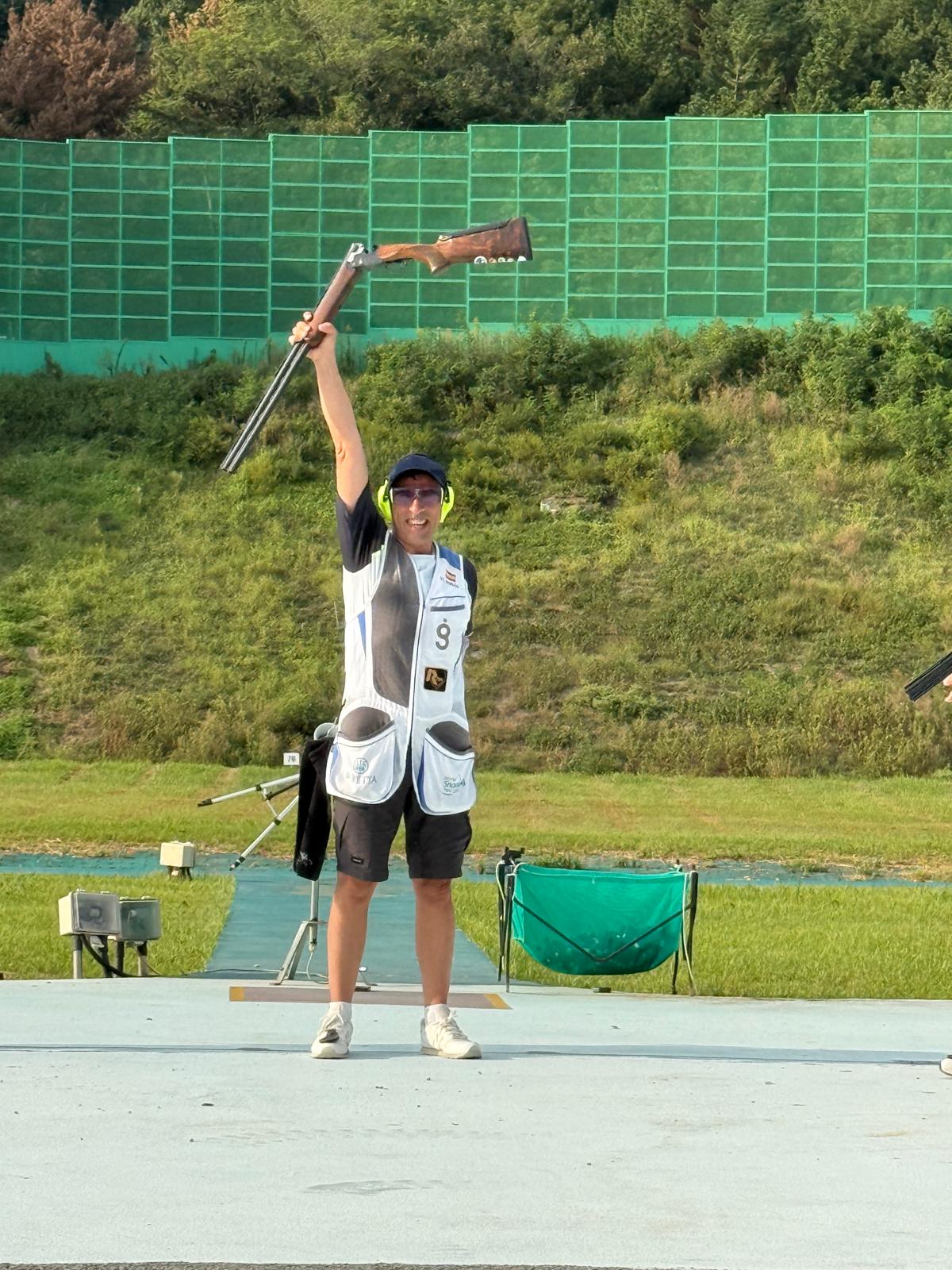 Melitón Briñas Campeón del Mundo Paratrap SG-U y record mundial en Corea del Sur