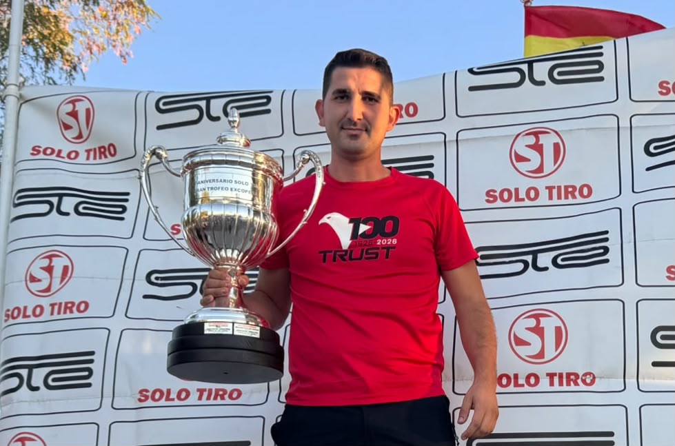 Gonzalo Santos Camacho gana el  XVII ANIVERSARIO SOLO TIRO con 100/100
